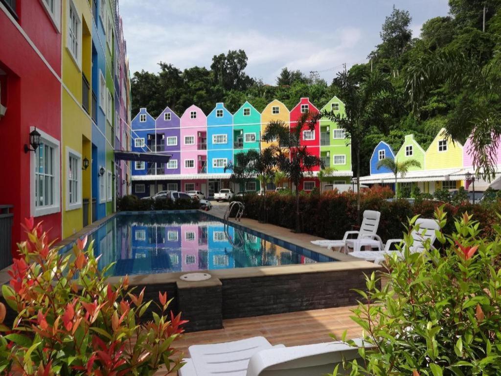 Holland Resort Phuket Ngoại thất bức ảnh