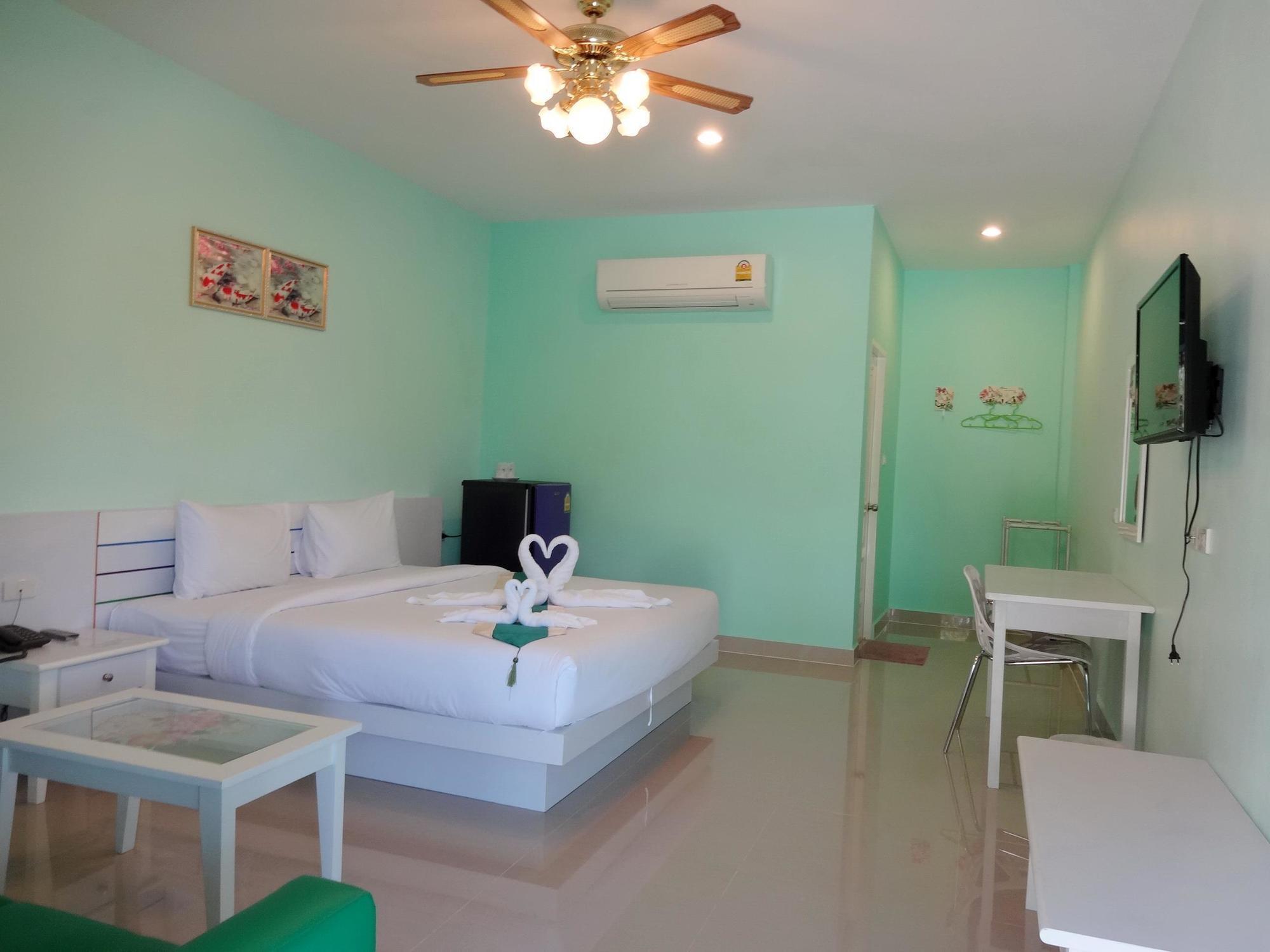 Holland Resort Phuket Ngoại thất bức ảnh