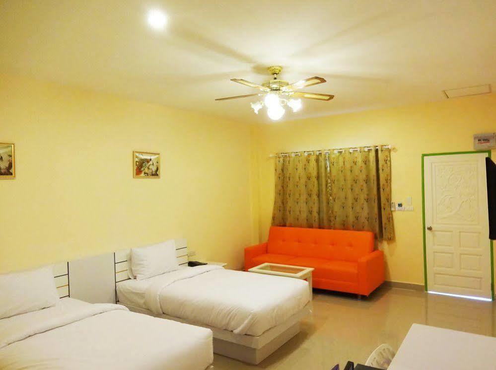Holland Resort Phuket Ngoại thất bức ảnh