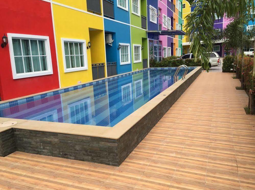 Holland Resort Phuket Ngoại thất bức ảnh